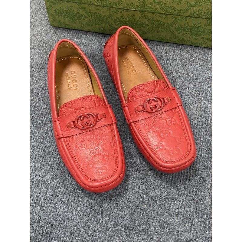 G*u*i leather shoes